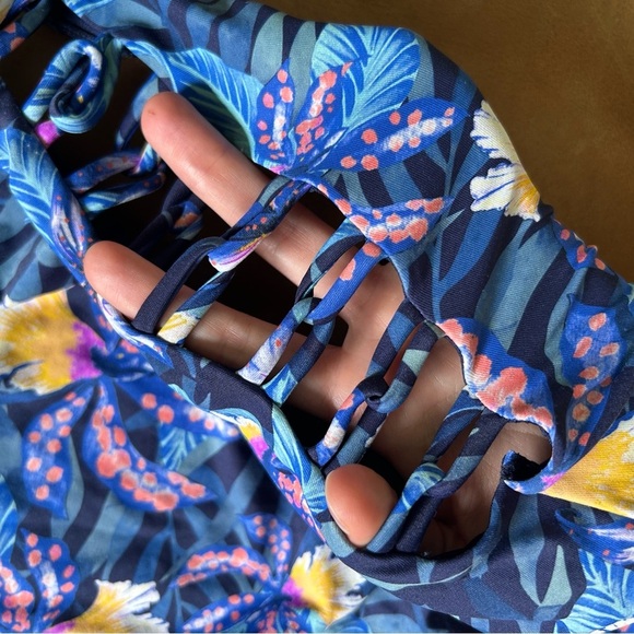 Rip Curl Tropic Tribe One Piece Floral Blue Deep Open Back Side Cut Outs Swim - Picture 6 of 12